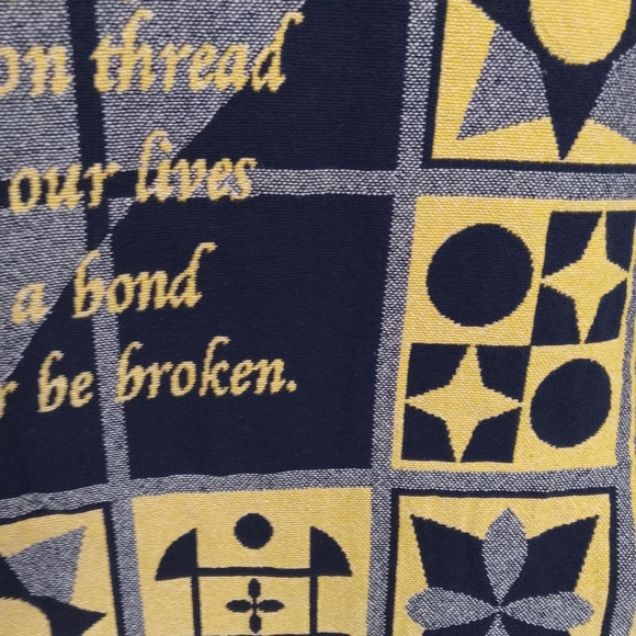 SISTERS Tapestry Throw Blanket Geometric 47x 55 Wall Decor - Picture 6 of 7